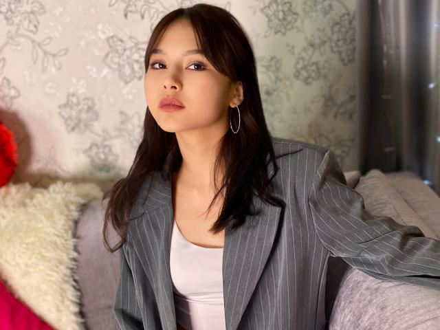 MiaKelly - Live porn &amp; sex cam - 19990294