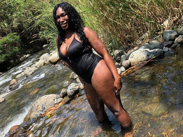 BlackRoseLatina - Camera khiêu dâm &amp; quyến rũ trực tiếp - 19991054