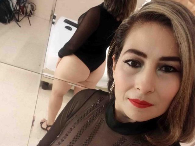 ThamaraKay - сексуальная веб-камера в реальном времени - 19993786