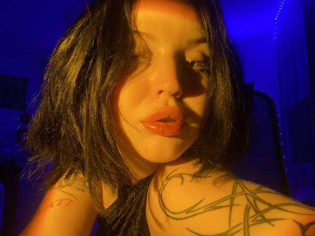 EvaLovelyX - Live porn &amp; sex cam - 19996510