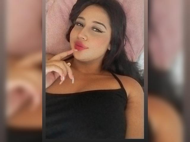 EmelieRoa - Élő pornó és szexkamera - 19997714