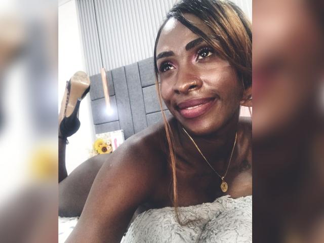 SamaraJackson - פורנו בשידור חי ומצלמת סקס - 19999178