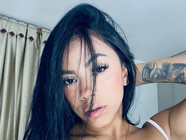 Amberv - Live porn &amp; sex cam - 19999922