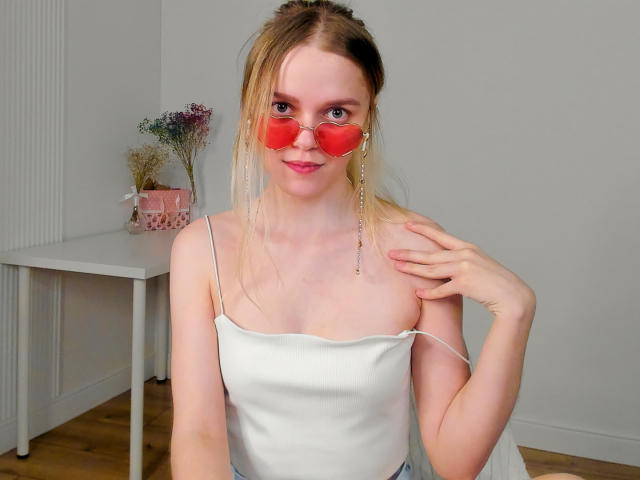 LadyBellaa - Live porn &amp; sex cam - 20001970