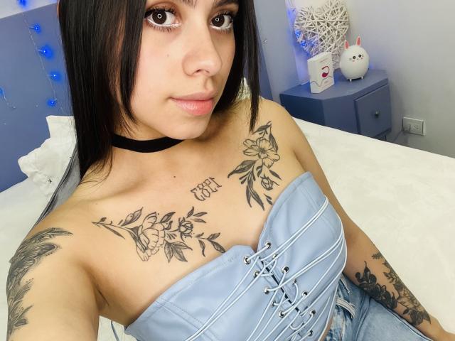 ChanelDeRosee - Live sex cam - 20007622