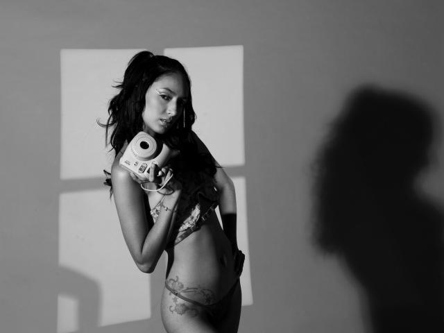 AmmyKros - Live sexe cam - 20009682