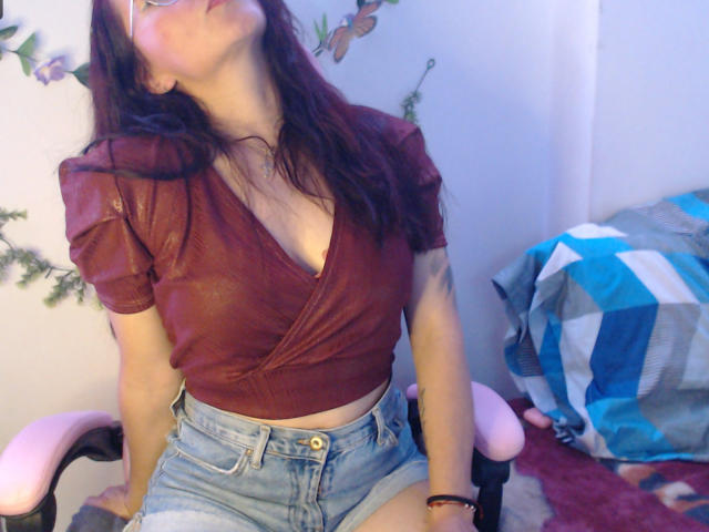 EimmyHoskX - Live Sex Cam - 20010358