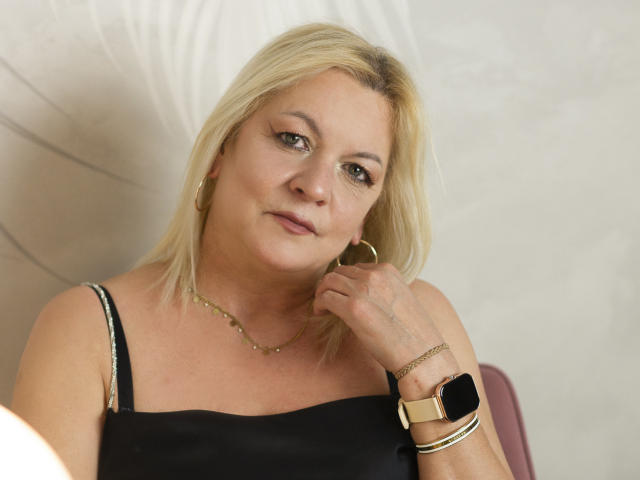 MirandaFlowers - Live porn &amp; sex cam - 20017134