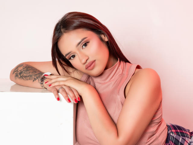 SofyGuzelle - Live porn &amp; sex cam - 20021190