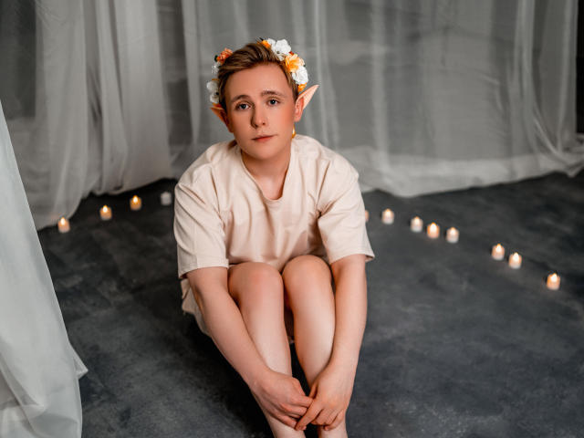 MilesCutee - Sexe cam en vivo - 20027550