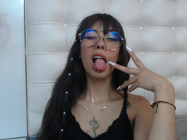 CloeeAdams - Live porn &amp; sex cam - 20031402