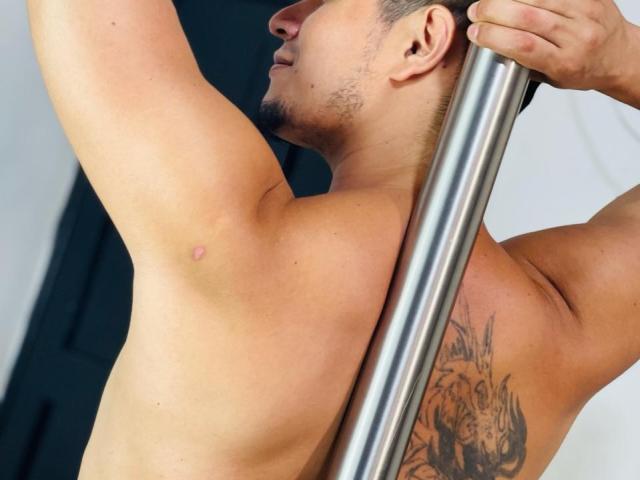 LarryStewart - сексуальная веб-камера в реальном времени - 20034926