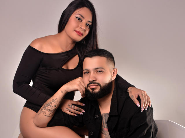 MiaXNoah - Live porn &amp; sex cam - 20041202