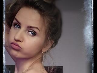 RoseSlla - Live sex cam - 20042890