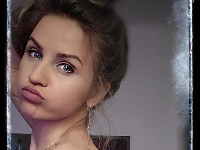 RoseSlla - Sexe cam en vivo - 20042890