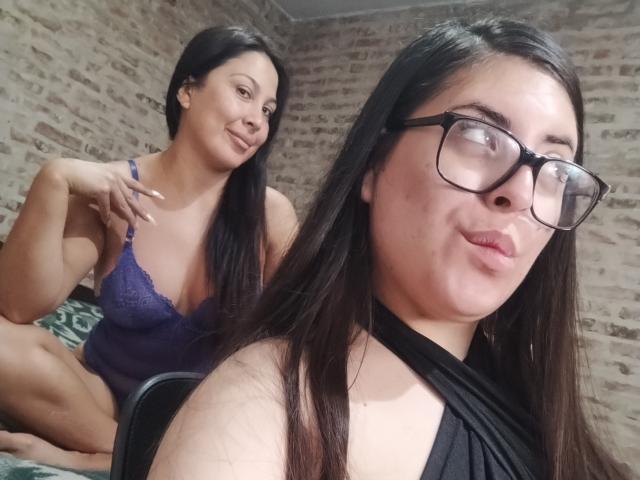 EmilyAndAlison - Live porn &amp; sex cam - 20044898