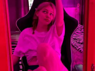 AnnylyChees - Live sex cam - 20048134