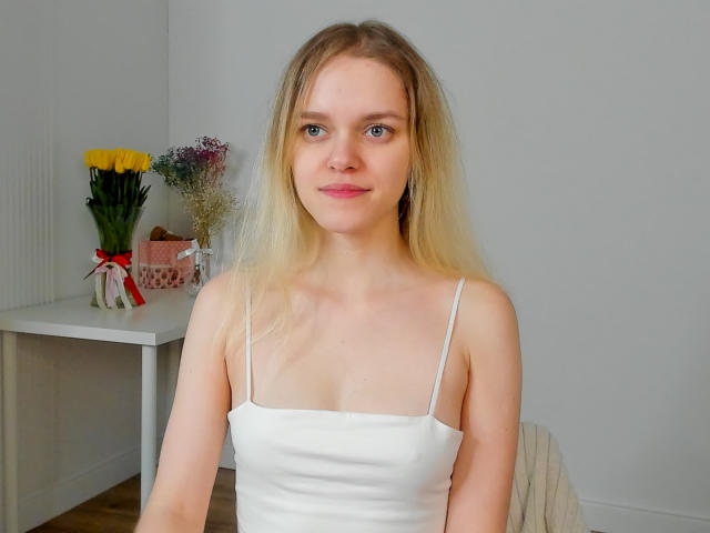 LadyBellaa - Live porn &amp; sex cam - 20048846