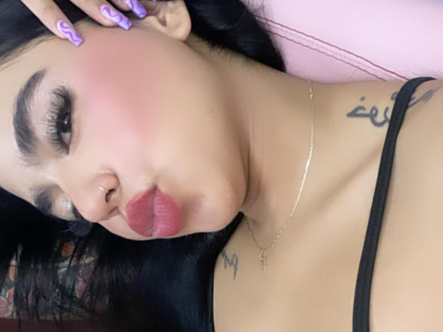 ThaliaCasstro - Live porn &amp; sex cam - 20050398