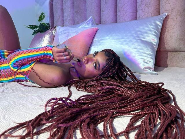 MlleTyra - сексуальная веб-камера в реальном времени - 20057806