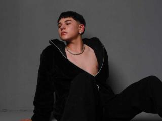 LukeHowlandy - Live porn &amp; sex cam - 20069342