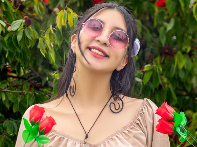 AlishaJames - Élő pornó és szexkamera - 20070558