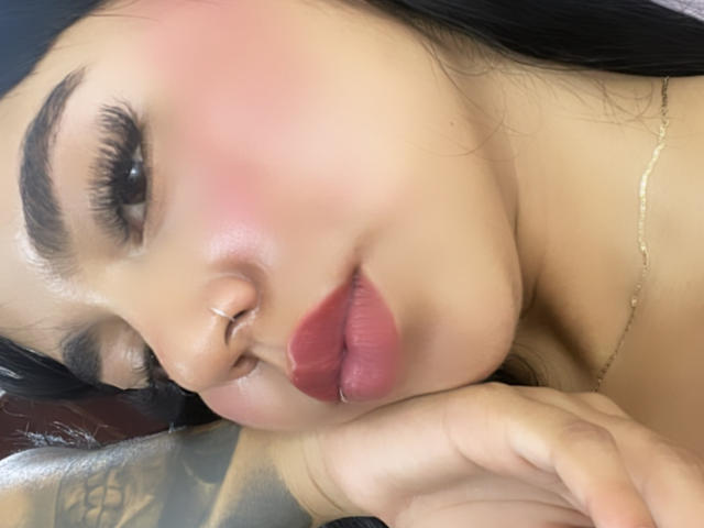 ThaliaCasstro - Live sex cam - 20073678