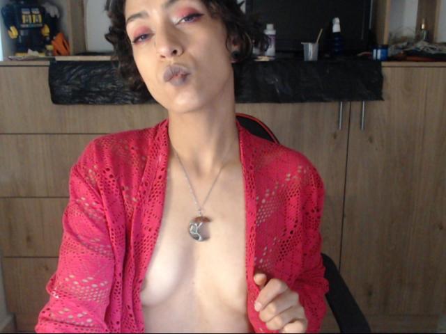 ElaDevilany - Sexe cam en vivo - 20081574