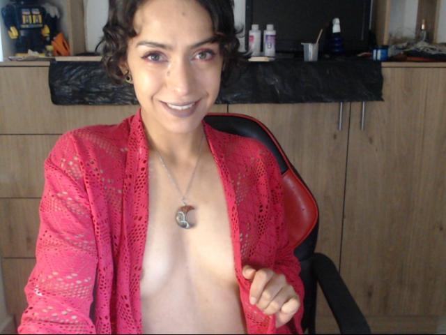 ElaDevilany - Live porn &amp; sex cam - 20081578