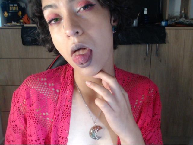 ElaDevilany - Live porn &amp; sex cam - 20081594