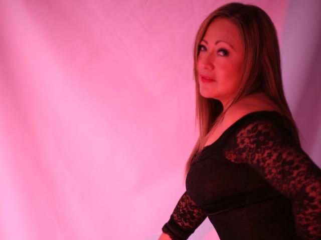 ChristinMoore - 라이브 포르노 &amp; 섹스 캠 - 20082450