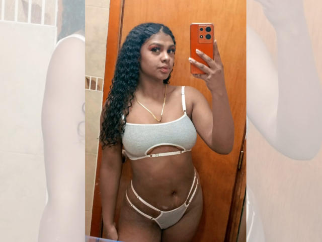 EmmaRiicco - Sexe cam en vivo - 20083618