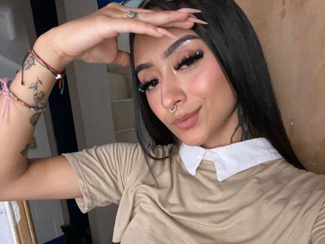 MiaThompsonB - Live porn &amp; sex cam - 20086406