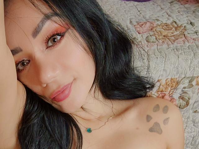 EmmaHariq - Live porn &amp; sex cam - 20091238