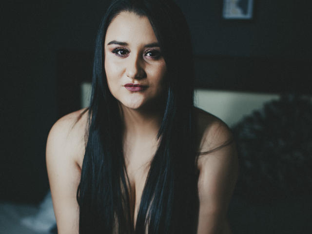 RoxanneWite - Camera khiêu dâm &amp; quyến rũ trực tiếp - 20099470