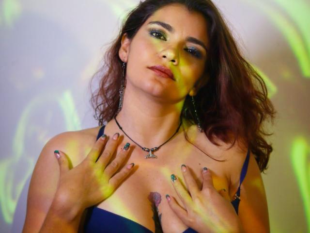 BulmaHot - Camera khiêu dâm &amp; quyến rũ trực tiếp - 20101446