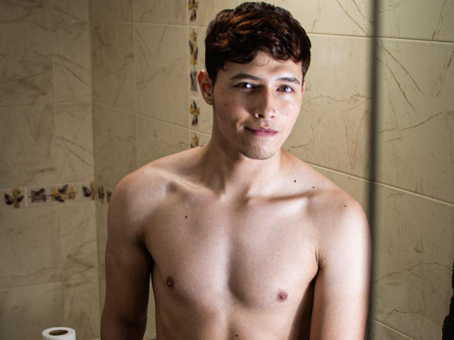 LiamAndrews - Live porn &amp; sex cam - 20101846