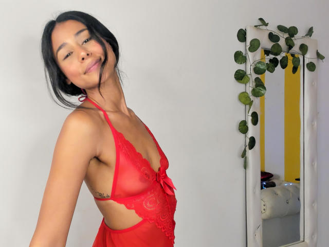 ElennaMoure - Sexe cam en vivo - 20110782