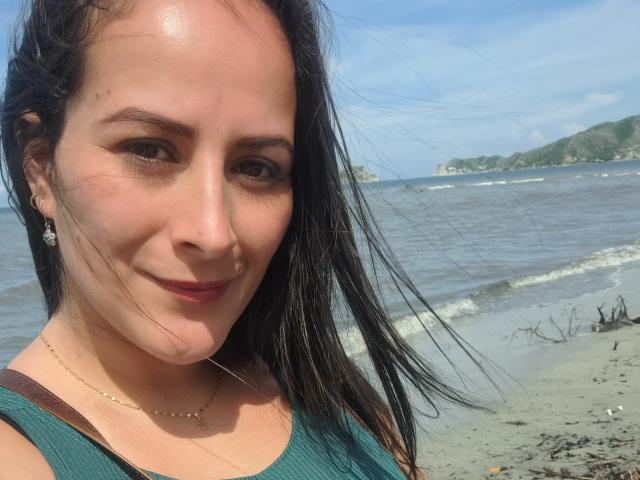 RousseMelinda - Live porn &amp; sex cam - 20115982