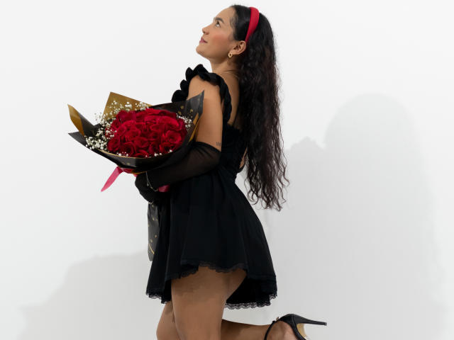 KarlyeKroes - Live porn &amp; sex cam - 20117850