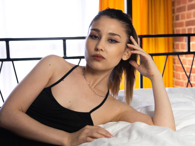 AliseaReng - Live porn &amp; sex cam - 20118362