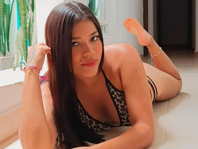 LucyBella - Live porn &amp; sex cam - 20118782