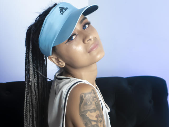 MichelleBenett - Live porn &amp; sex cam - 20122434