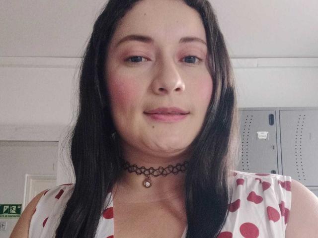 EsmeraldaaLopez - Live porno og sexkamera - 20124014