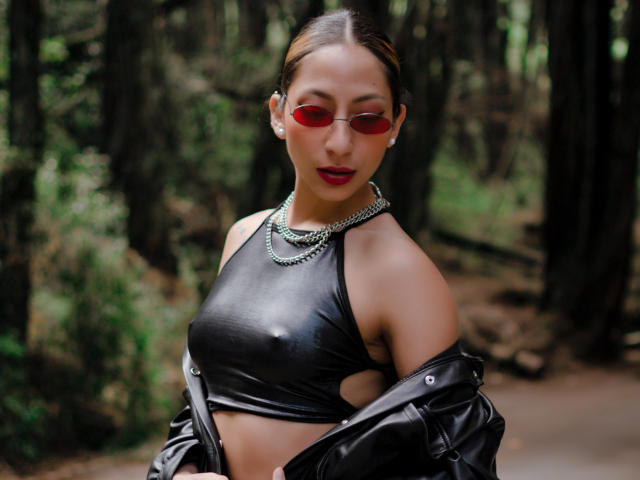 JuliethCallen - сексуальная веб-камера в реальном времени - 20124890