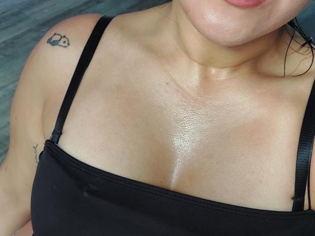 LauraRichis - Porno na żywo i seks kamera - 20125454