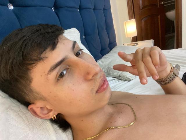 AlyandPier - פורנו בשידור חי ומצלמת סקס - 20128198