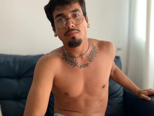 NoemiAndJhon - Live porn &amp; sex cam - 20140982