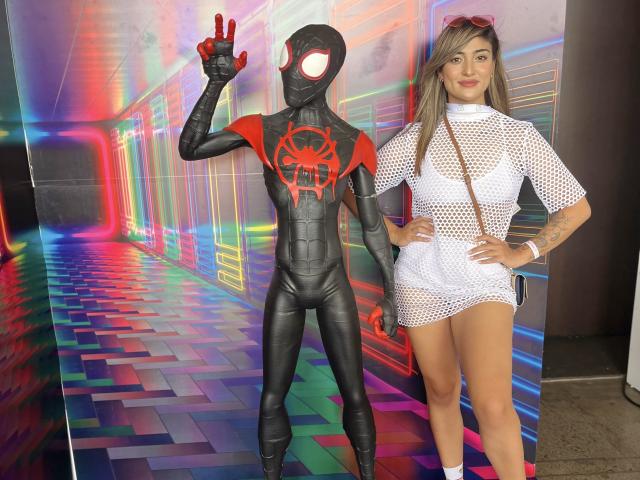 MaeCollins - Live porn &amp; sex cam - 20141706