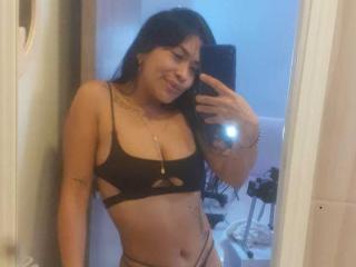 KataleyaSaenz - Live porn &amp; sex cam - 20144526